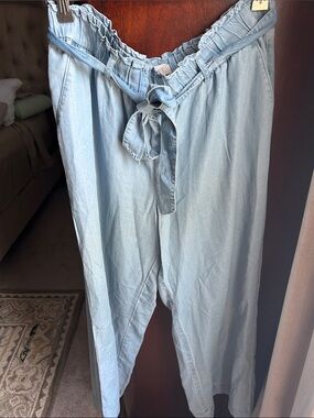LOFT Light Wash Chambray Capris with Tie Waist